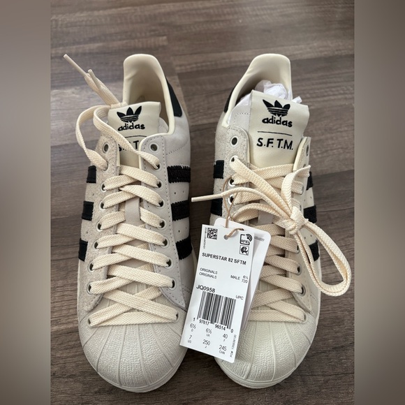 Adidas Superstar 82 Songs for the Mute SFTM - Picture 1 of 15